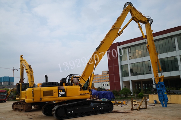 【挖掘機拆樓臂】什么是挖掘機拆樓臂？